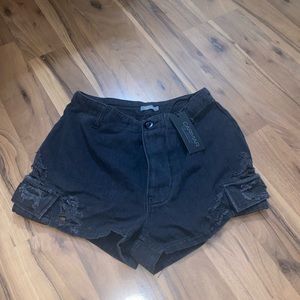 Black cutoff cargo denim shorts size 10 Carmar denim from LF